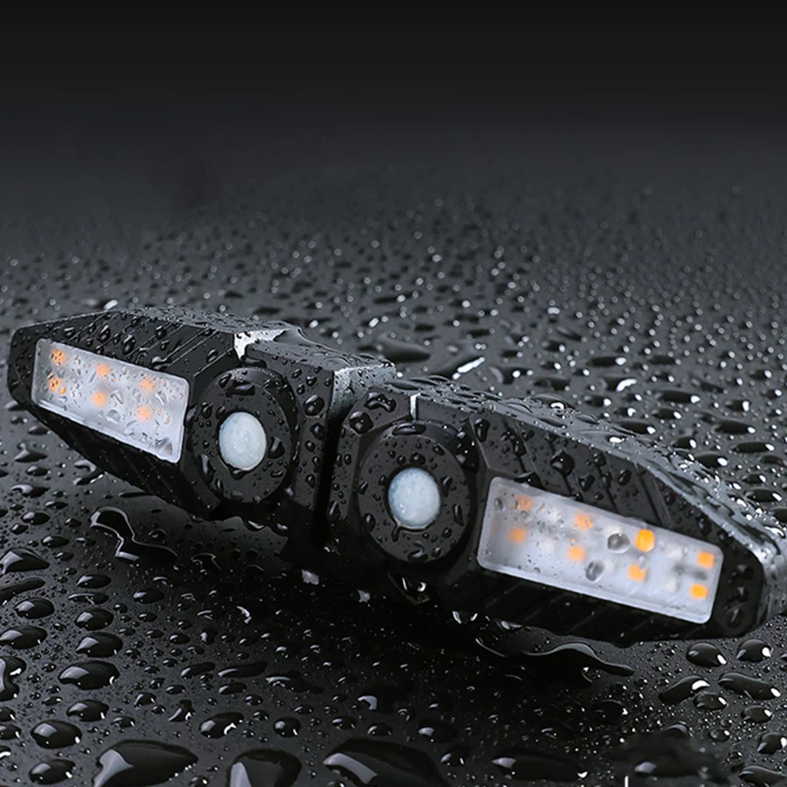 Wireless Remote Control Bike Tail Light Turn Signal Arrow Projection 750mAh Type-C Charging