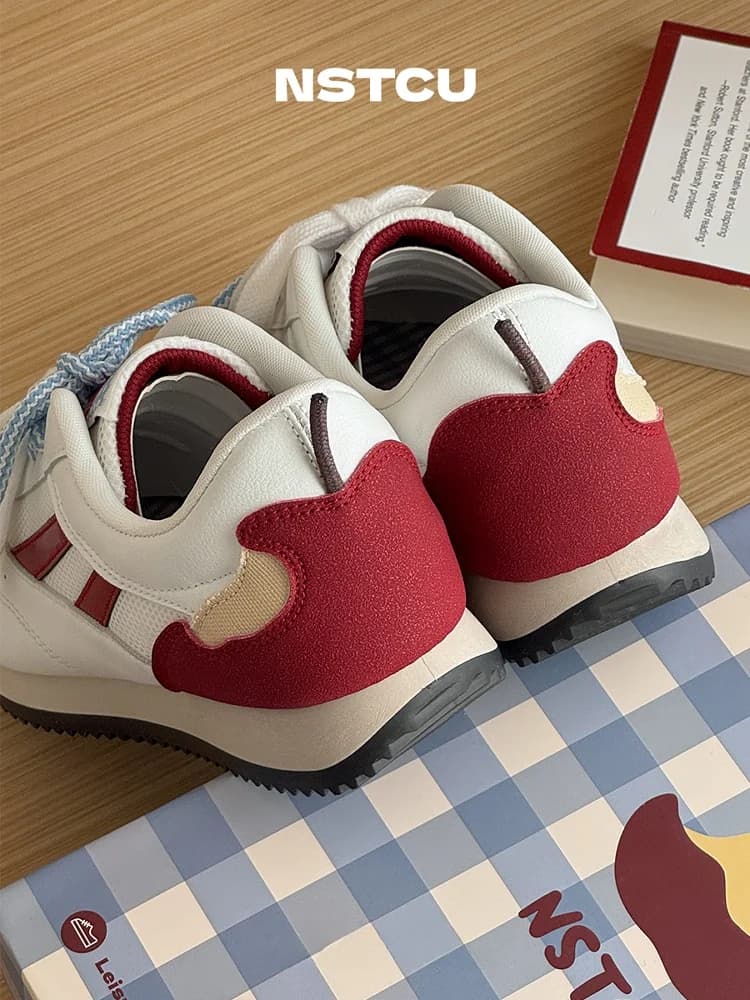 Scarpe Sportive Versatili NSTCU 2026 Nuove Sneakers Bianche Estive di Tendenza da Donna con Fondo Spesso Scarpe Casual alla Moda Abbinabili a Tutto