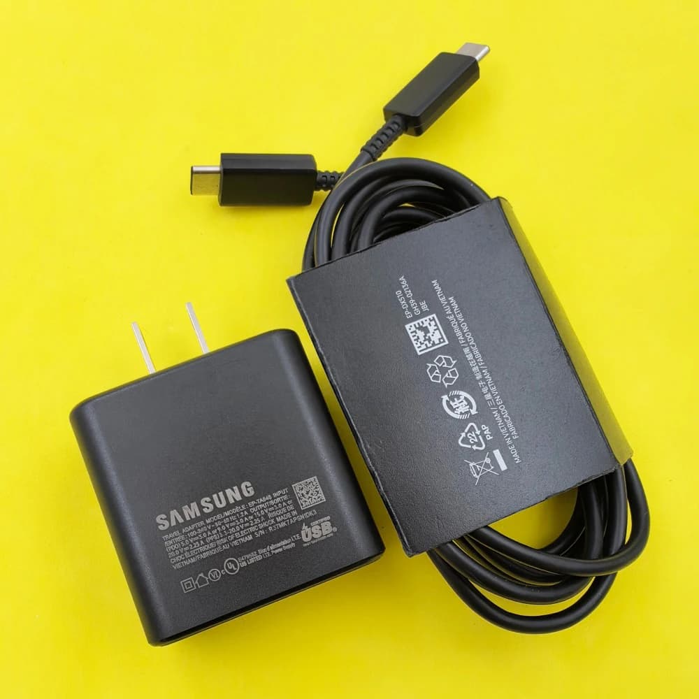Caricabatterie Super Veloce Samsung 45W con Spina USA e Cavo Type-C da 1/1,8M per Galaxy S26 S25 S24 S23 Ultra Z Flip Fold 7 6 5 A55