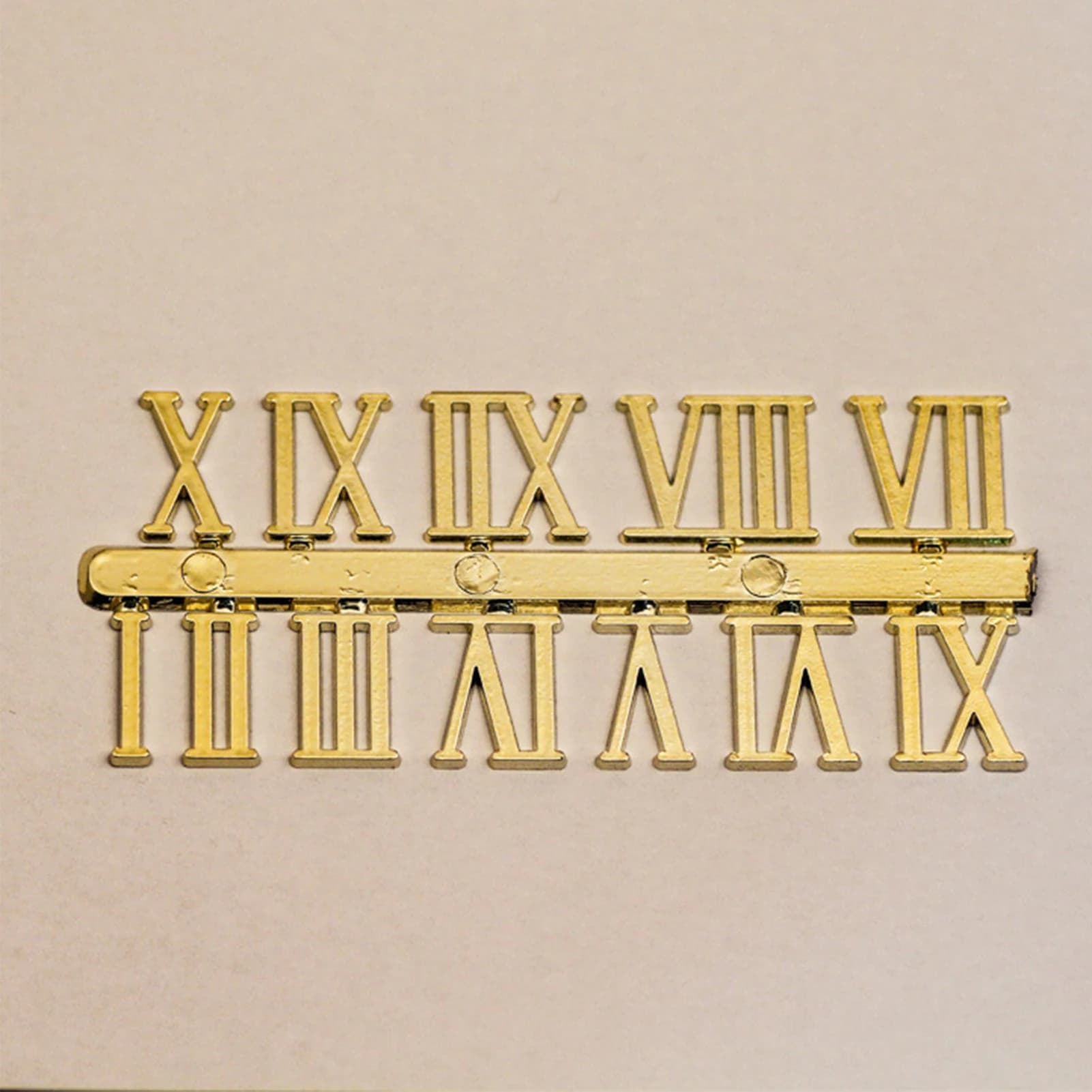 Golden Plastic 3D Number Watch Kit, Creative Quartz Movement for Wall Clocks, Living Room Decoration and Bedroom
