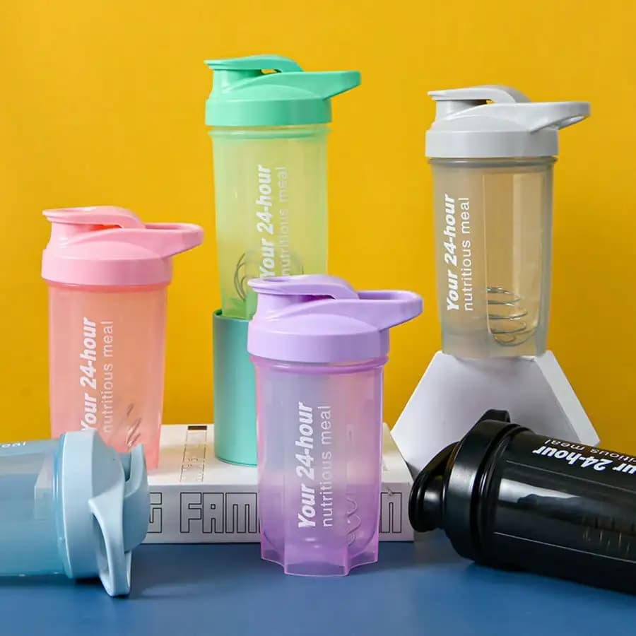 Shaker da 17oz per Fitness e Sport, Borraccia per Proteine in Polvere da Uomo, Borraccia per Sostituti del Pasto e Frullati, Borraccia con Scala Graduata per Miscelazione