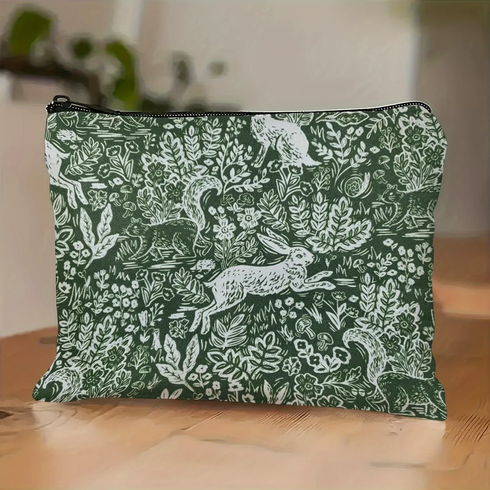 Una borsa per il trucco floreale retrò: una simpatica custodia multifunzionale con cerniera per donna, una borsa per riporre gioielli