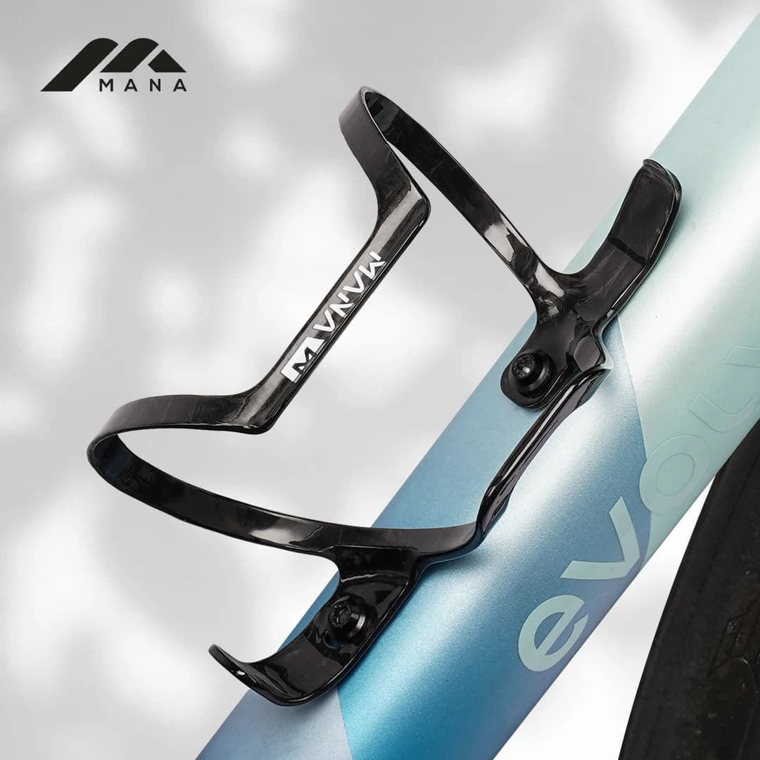 MANA Airy Carbon Fiber Cage, Elegante Portaborraccia con Texture Marmorizzata, Alta Resistenza e Leggerezza per Ciclismo Professionale