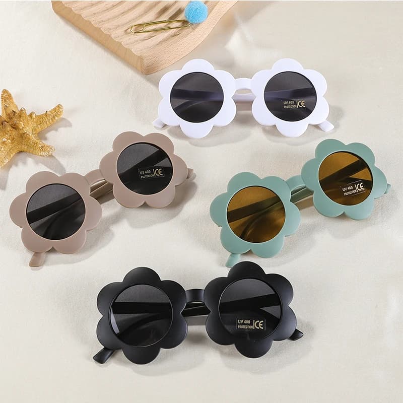 Nuovi Occhiali da Sole per Bambini UV400 per Ragazzi e Ragazze, Adorabili Occhiali da Sole Rotondi per Neonati, Occhiali da Esterno Carini per Bambini