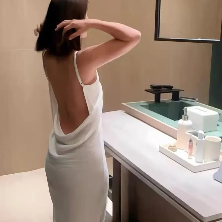 Women's Bathrobe in Pure Cotton, Towel Fast Drying for Domestic Use, Adult Wearable Bath Gonna, Sexy Style for All Seasons