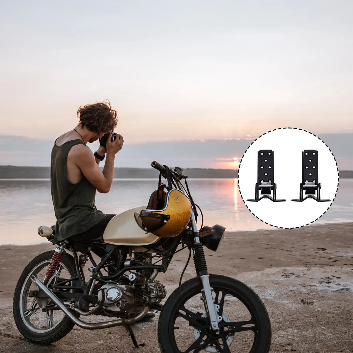 1Pair Retro Style Motorcycle Folding Footpeg Clamp-on Design for Motorbike Front Rear Wheel Axle Footrest Pedal Comfort