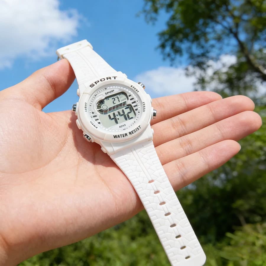 Fashion Sport Watch 1/2 Pieces, Waterproof 30M, 7 Color LED Retroilluminati, Alarm Clock, Stopwatch, Electronic wrist watch for teenagers, Men and Women