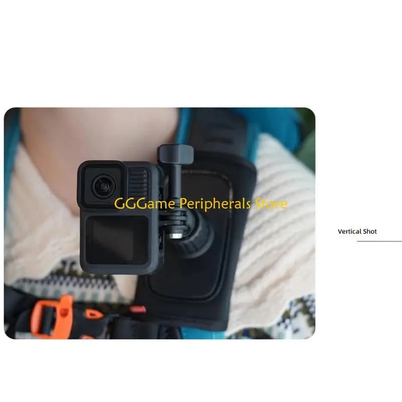 Clip da spalla piccola U55B per fotocamere sportive che consente posizionamento regolabile e fissaggio stabile