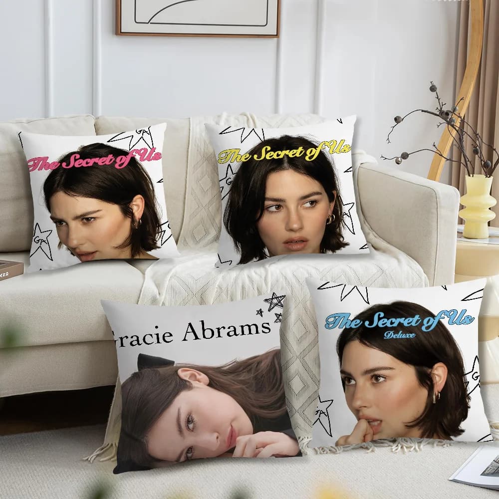 The secret of us for the bedroom, the car, the cafeteria, the soft room and the sofa of the living room, the decorative pillow federa