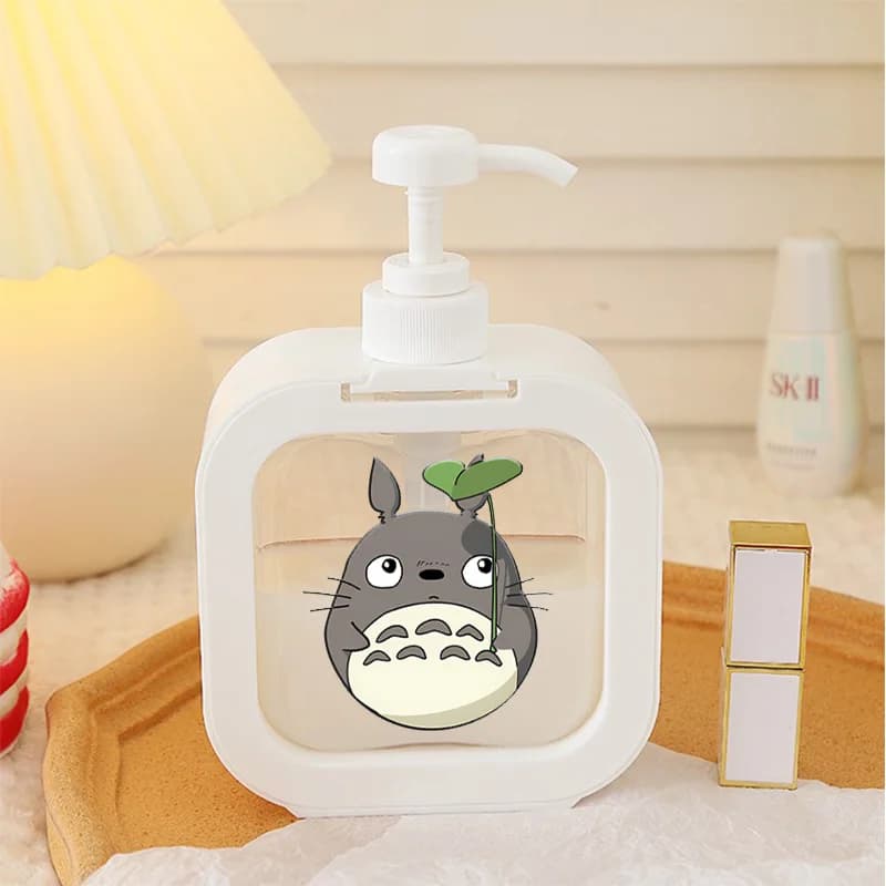 Dispenser di Sapone Totoro, Erogatore Liquido a Pompa, Bottiglia Ricaricabile per Shampoo, Portatile da Viaggio, Regalo Kawaii Ispirato all'Anime di Miyazaki