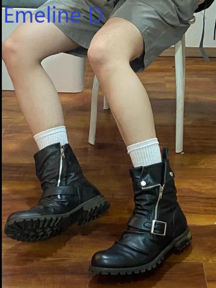 Unisex Leather Boots Wrinkle Western Style Round Toe Side Hinge Style Motorcycle Buckle Short Boots with Growing Height