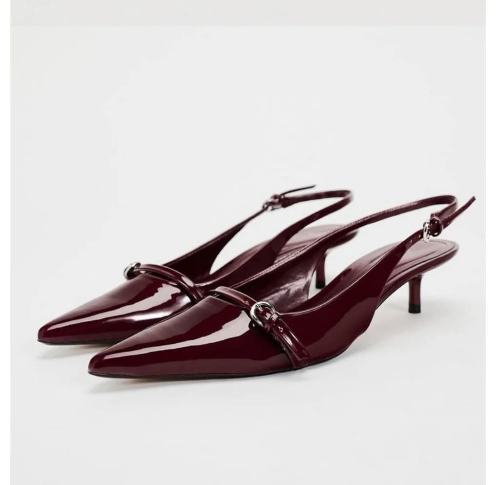 New Summer Sandals in Patent Leather Women's Fashion With Metal Buckle Pointed Décolleté Sexy Fashion Dress Signed Shoes with Women's High Heel