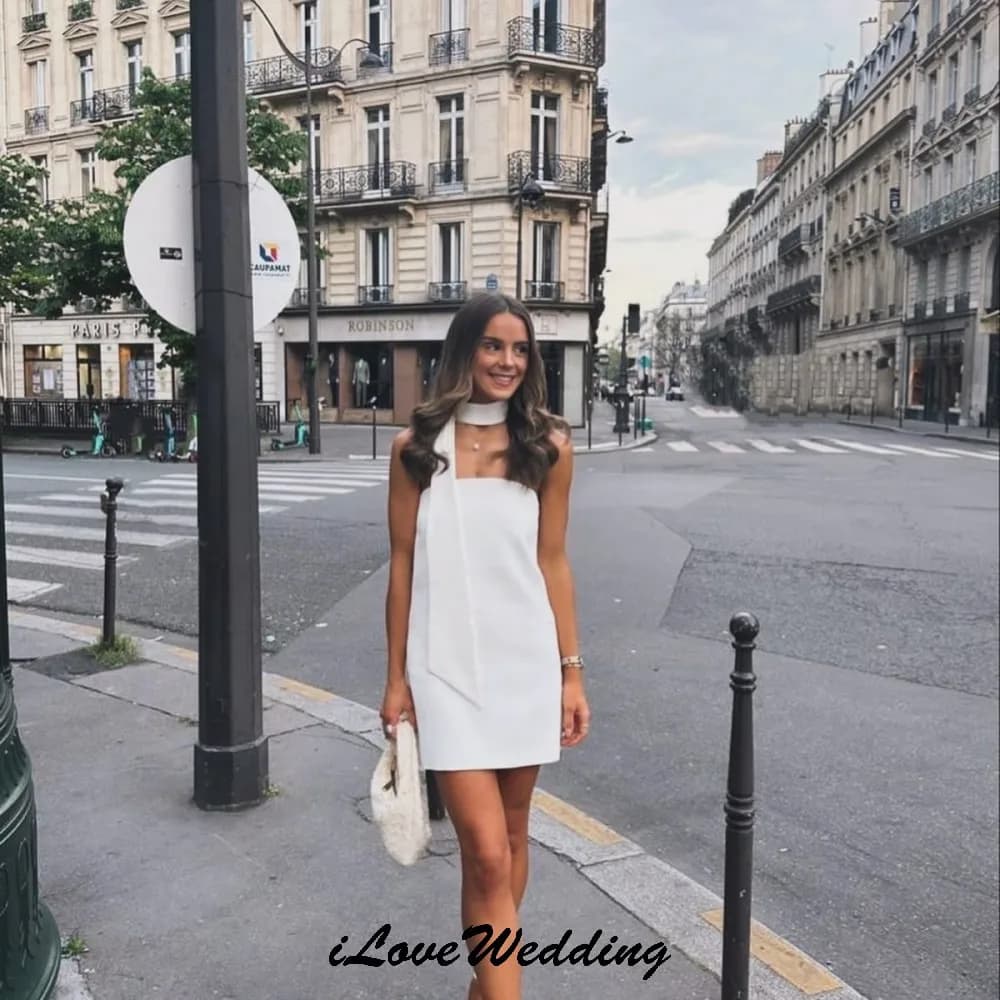 Abiti da cocktail 2025 Abito da cerimonia nuziale elegante bianco per donna Mini lunghezza senza spalline Abiti da ritorno a casa senza maniche personalizzati