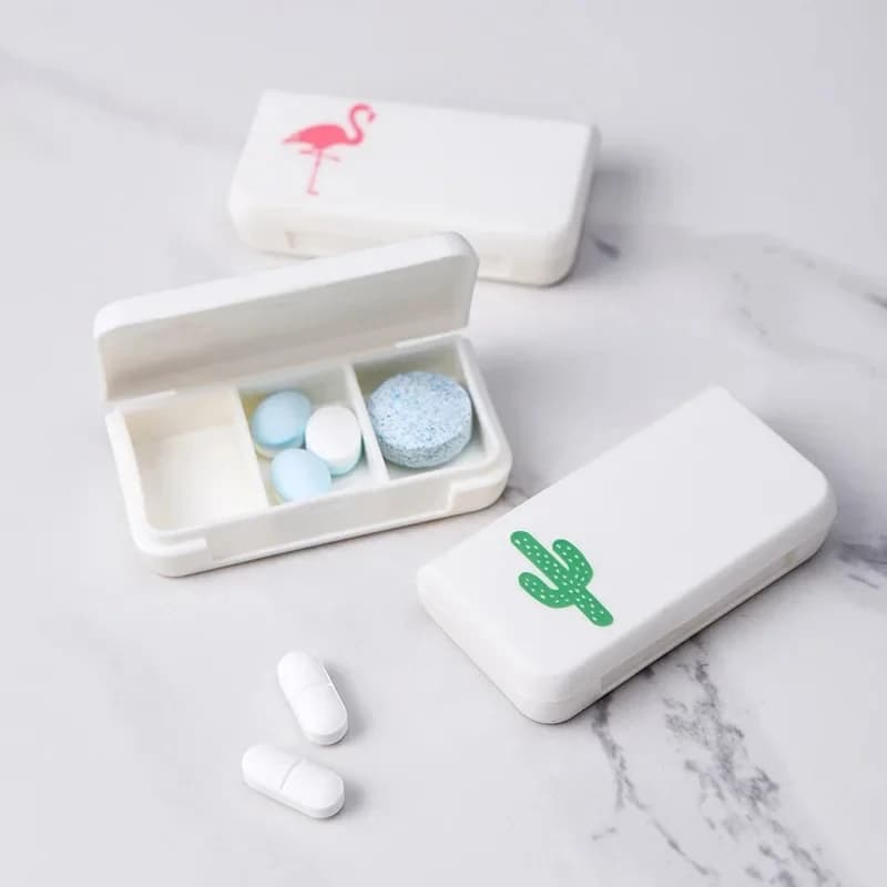 1-4 Pezzi Portapillole a 3 Scomparti a Forma di Foglia di Cactus, Dispenser per Medicinali, Kit Medico, Mini Organizzatore