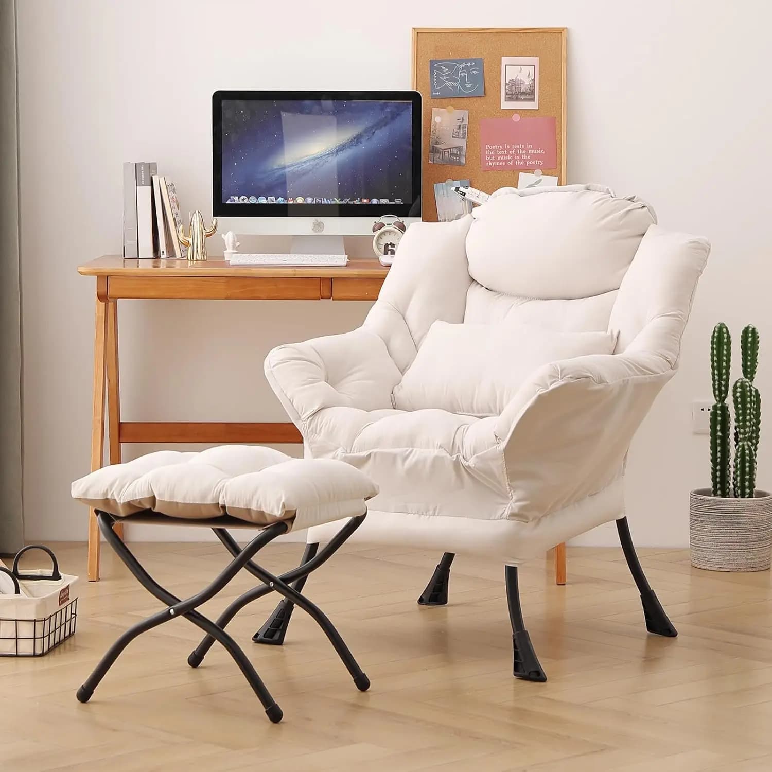 Poltrona Moderna Beige con Poggiapiedi, Cuscino Lombare e Poggiapiedi Pieghevole per Camera da Letto o Lettura