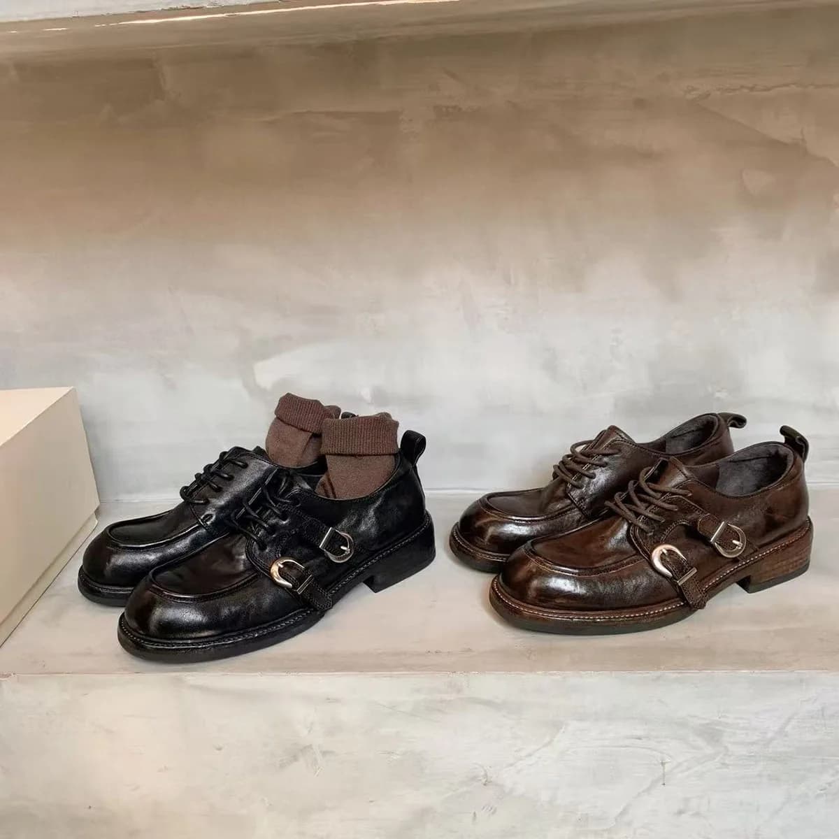 Mocassini da donna con rialzo in altezza Scarpe basse in pelle abbinate in stile britannico per donna Scarpe piccole in pelle con suola spessa nera