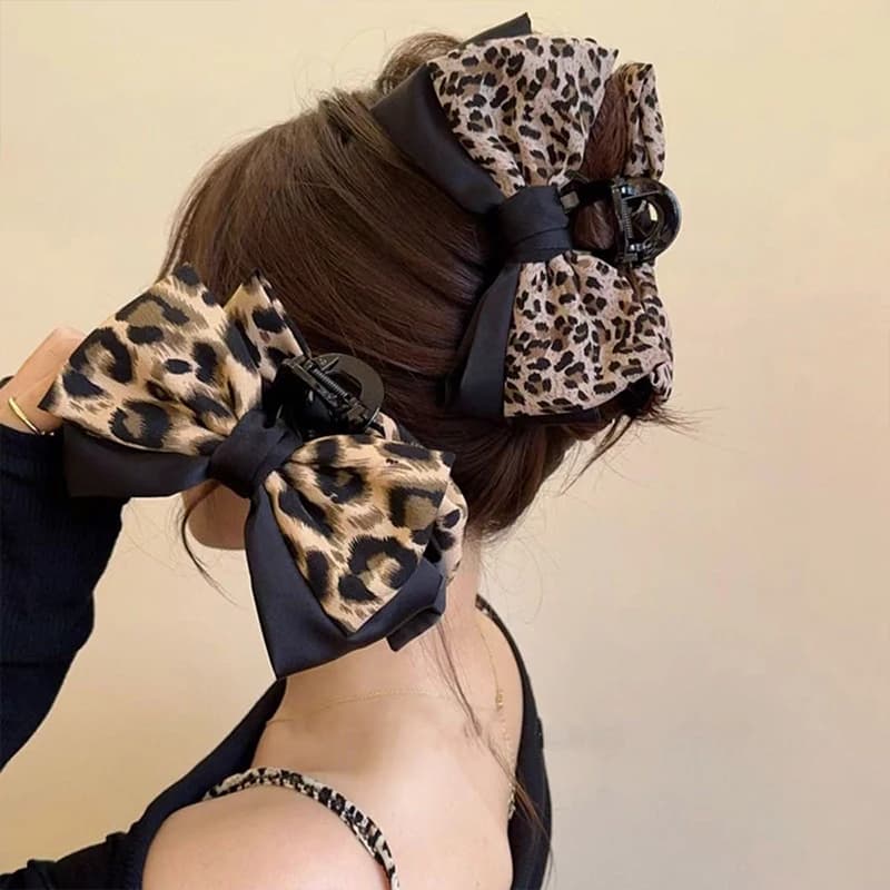 1pc elegante classico ed elegante artiglio per capelli con elemento con stampa leopardata, clip per squalo con artiglio per capelli con fiocco in tessuto a doppio strato con stampa leopardata