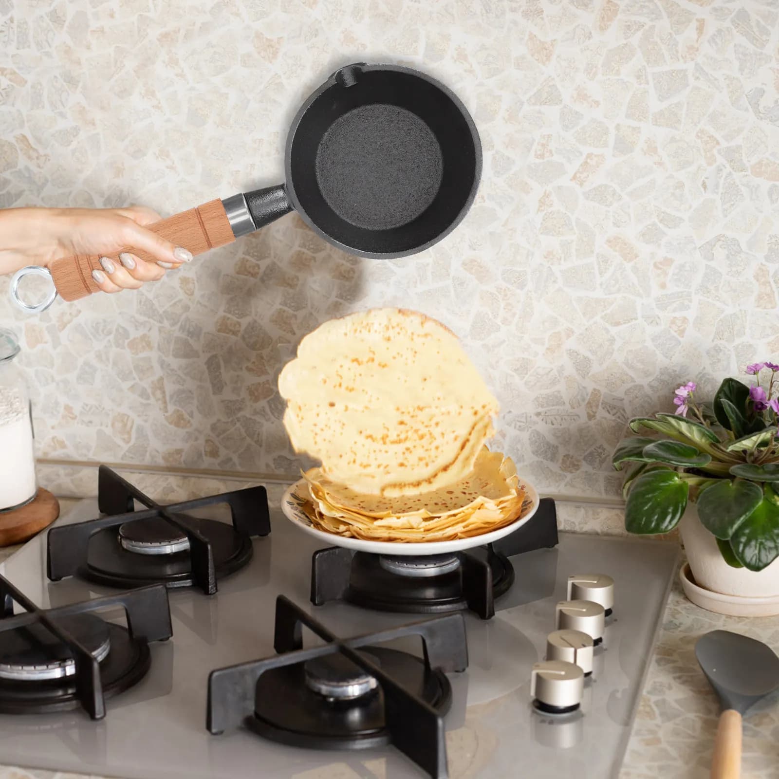 Mini Padella in Ghisa con Manico Lungo, Piccola Piastra per Olio, Pentola Multifunzionale per Friggere le Uova, Compatta e Leggera per Cucinare all'Aperto e in Picnic