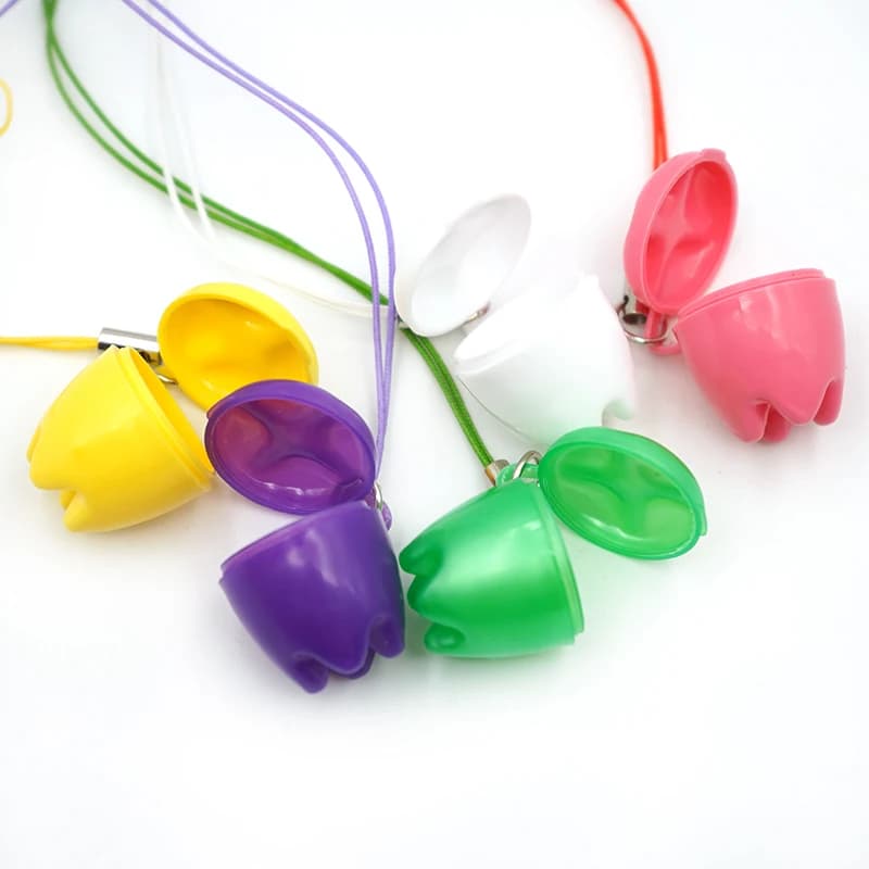 Scatole portaoggetti per denti da latte per bambini a forma di dente 5 pezzi Cute Kids Baby Plastic Mini Memory Box Organizer custodia per denti dentali regalo