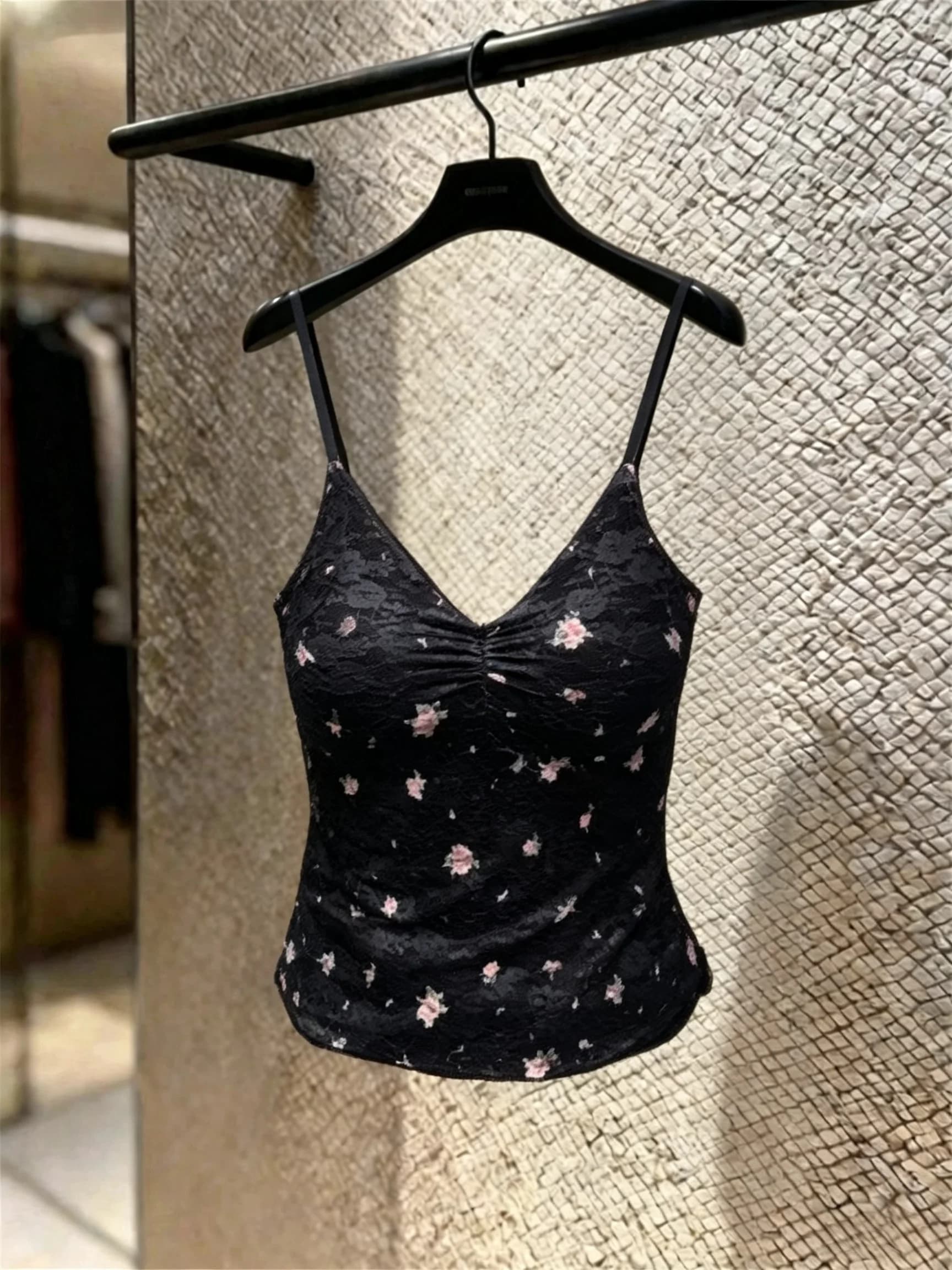Pure Desire Sexy Lace Floral Strap Vest Women Summer Black V-neck Slim Fit Inner Wear Outer Wear Elegant Top