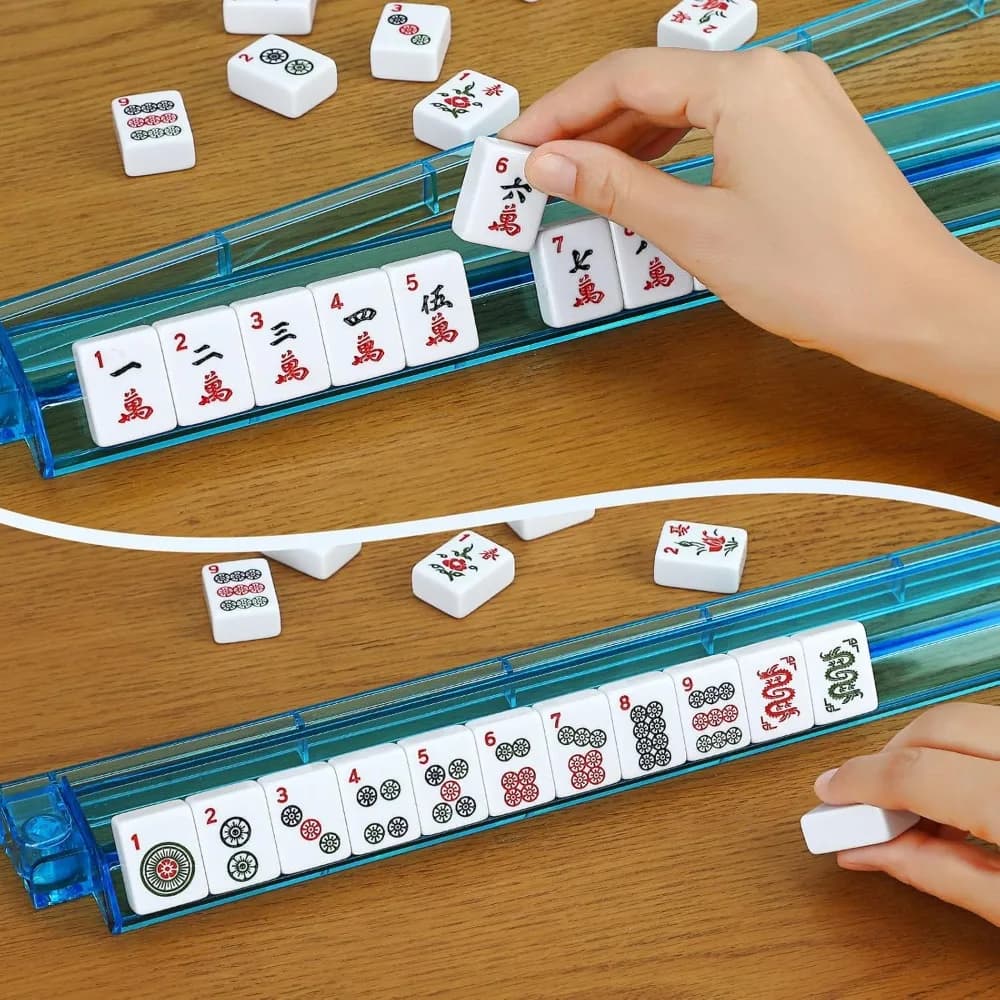 Set Mahjong Americano con 166 Tessere Bianche, 4 Supporti e Borsa da Viaggio Blu