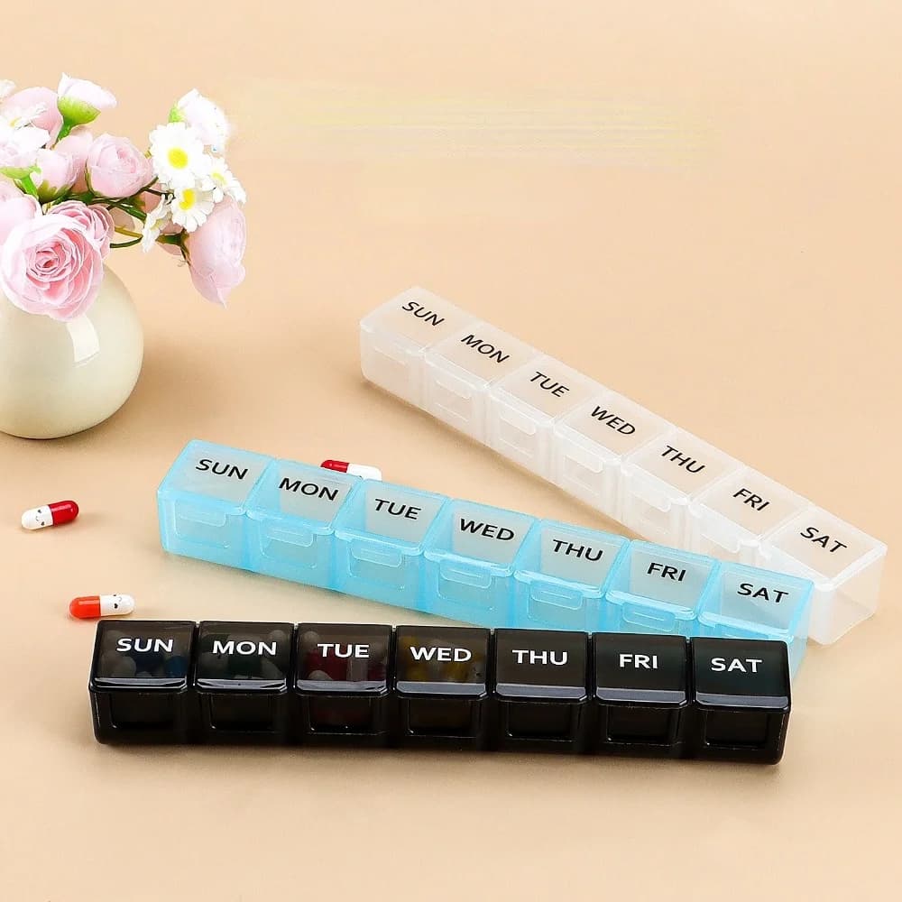 New Hot Premium Custodie settimanali portatili Pillola 7 giorni 7 Griglie Organizer Scatola di immagazzinaggio Contenitore da viaggio per medicinali Vitamine Oli di pesce