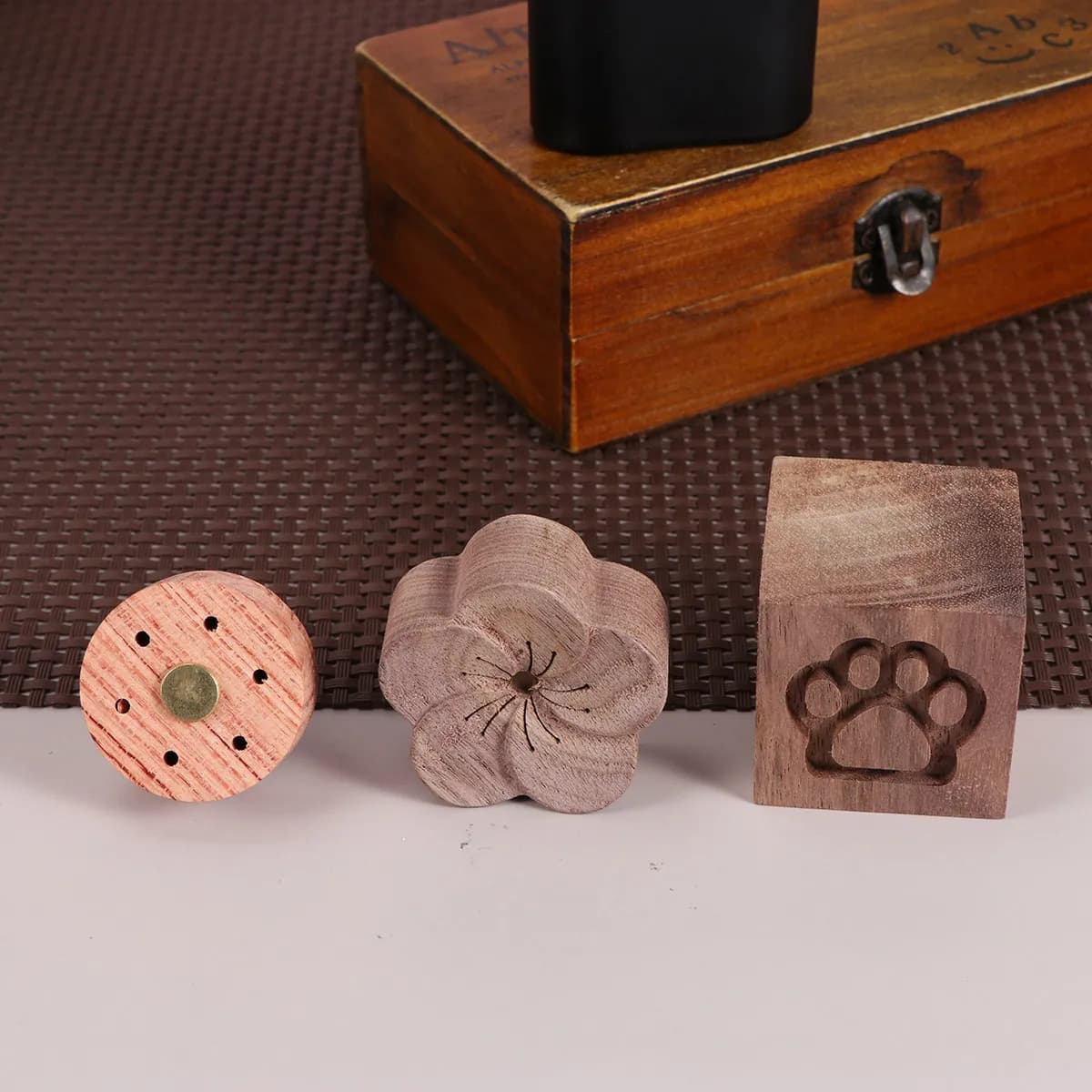 Diffusore di Oli Essenziali in Legno, Design Unico, Pietra Aromaterapica Ecologica, Aiuto per il Sonno, Yoga, Meditazione e Relax