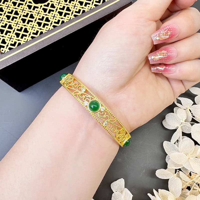 Bracciale di apertura da donna con bracciale Ruyi scavato in oro puro 24K 9999 di lusso