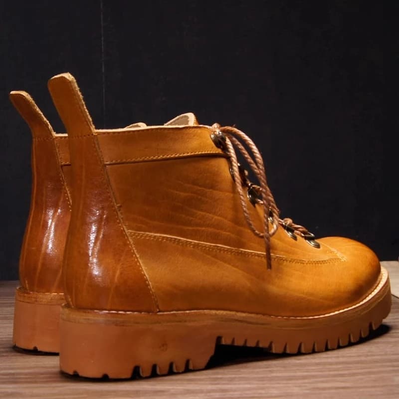 Luxury Retro Men Shoes Vegetable Tanned Cowhide Work Boots Thick Sole Outdoor Motorcycle Boots British Business Ankle Boots