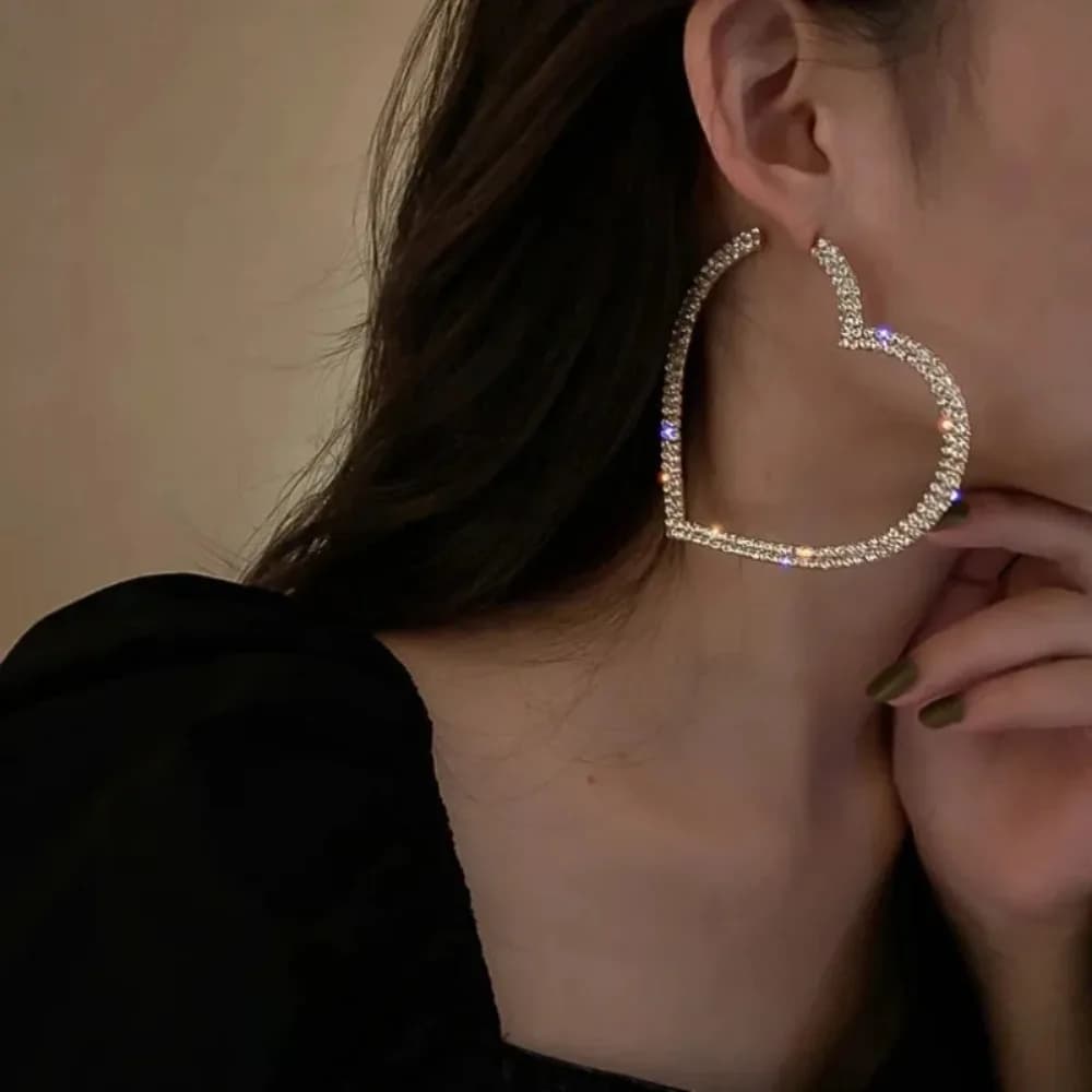 1 pairDelicated Shiny Full Crystal Rhinestones Heart Hoop Earrings for Women Girls Personality Banquet Earring Anniversary Jewelry