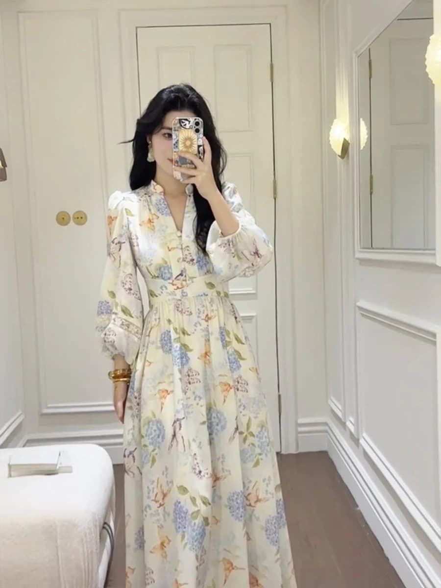 Floral Print Slimming V-Neck Long Dress Women's Spring 2025 Early Vacation Style Gentle Sweet A-Line Skirt French Style