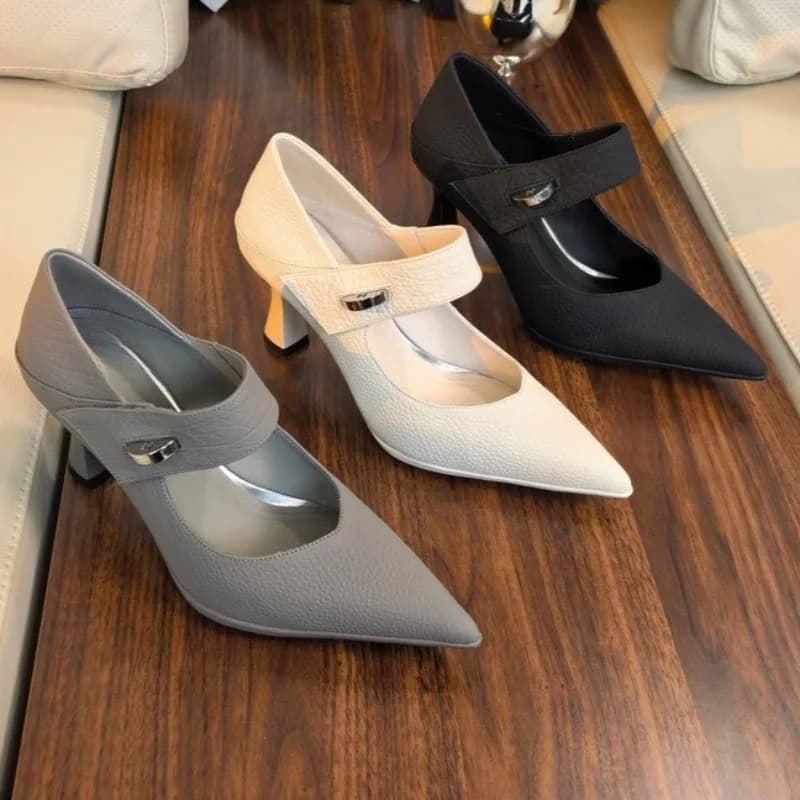 Moda donna punta a punta bocca bassa fibbia in metallo un slip antiscivolo tacchi alti resistenti all'usura