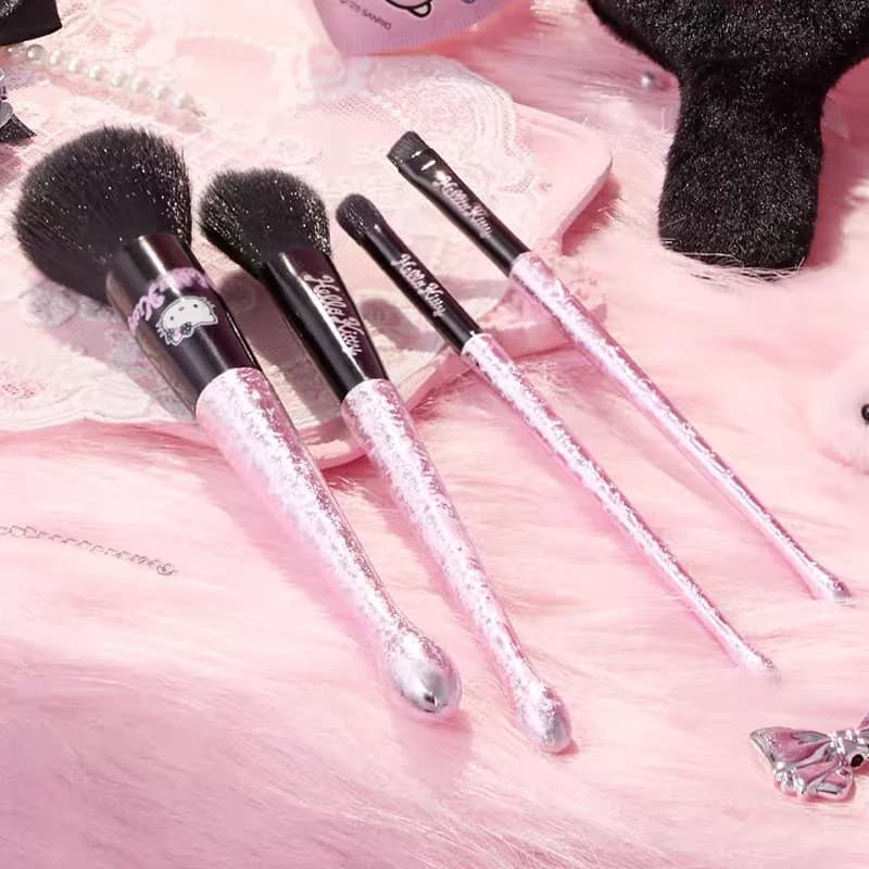 Hello Kitty Glitter Handle Makeup Brush Set 4Pcs Sparkling Party Series Soft Fluffy Powder Blush Eyeshadow Cosmetic Brushes Kit