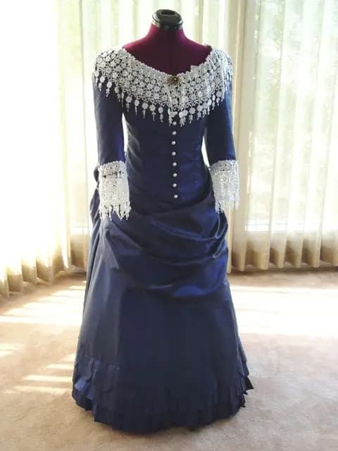 Abito da trambusto vittoriano Abito da sera blu Abito da donna vittoriano del XVIII secolo Abito da costume storico