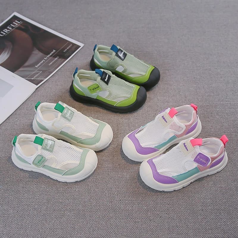Nuovi sandali casual per bambini primavera estate 2026, scarpe casual traspiranti antiscivolo da esterno per bambini e ragazzi