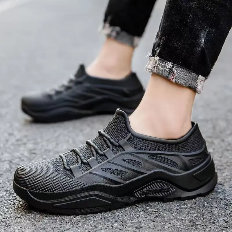Stivali da pioggia leggeri da uomo Four Seasons New Low Toe Suola morbida antiscivolo Punta tonda impermeabile Slip On Scarpe da lavoro da cucina Trampoliere da pesca