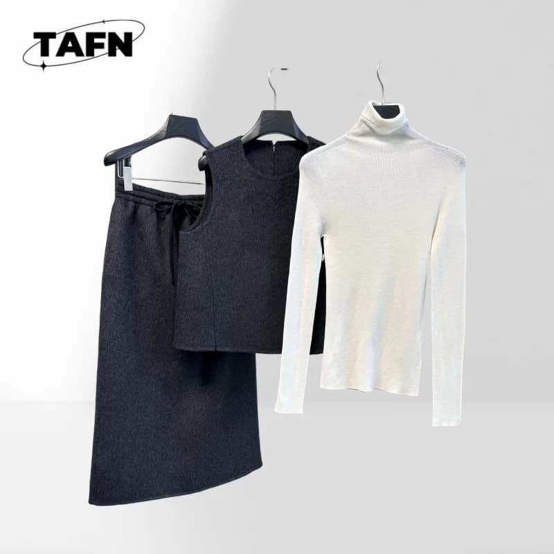 Women's Skirt Set for Stylish Days, Comfortable and Fashionable Wear Perfect for Daytime Outfits or Evenings Out AI1583