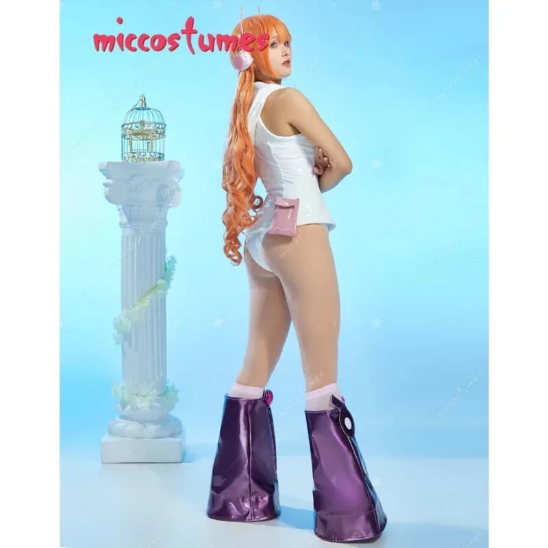 25COSHAIKYUU Costume cosplay anime da donna Egghead Gilet bianco con cappuccio e slip con braccialetto marsupio