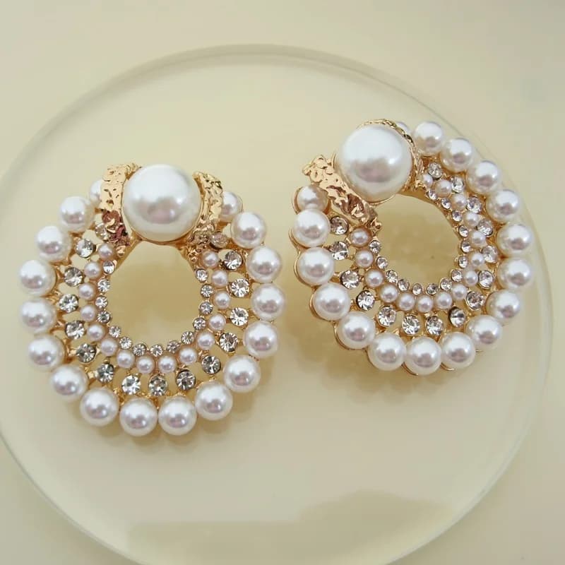 Elegant Imitation Pearl Inlaid Zircon Round Pendant Earrings, Women's Light Luxury Fashion Holiday Accessories Gifts