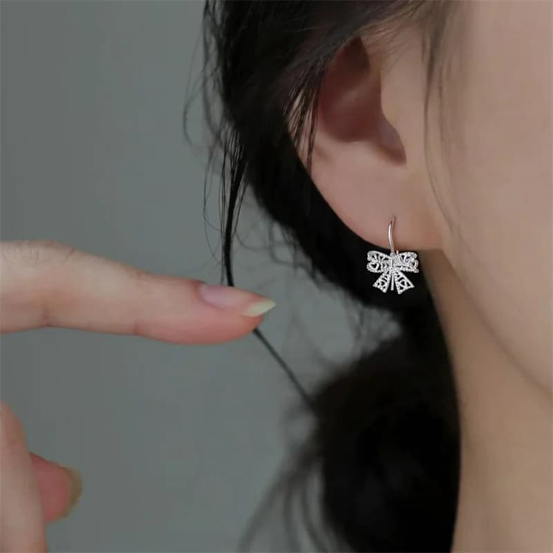 Orecchini a bottone Bowknot placcati in argento moda per le donne Studente ipoallergenico da indossare ogni giorno Gioielli per piercing all'orecchio e1756