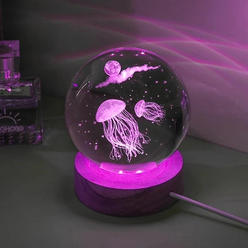 Luce notturna a LED con sfera di cristallo incisa al laser con meduse 3D, regalo di Natale per bambini, fidanzata di compleanno, compagno di classe, moglie