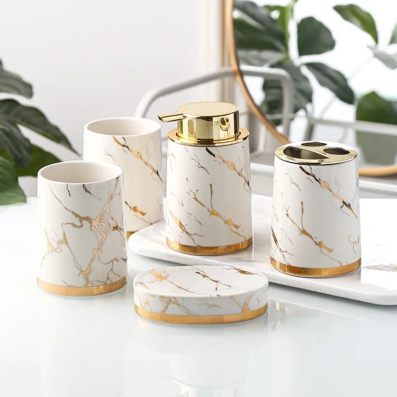 Set di accessori da bagno in finto marmo Forniture da bagno dorate Dispenser di sapone portatile in ceramica Porta spazzolino Scatola di sapone Tazza