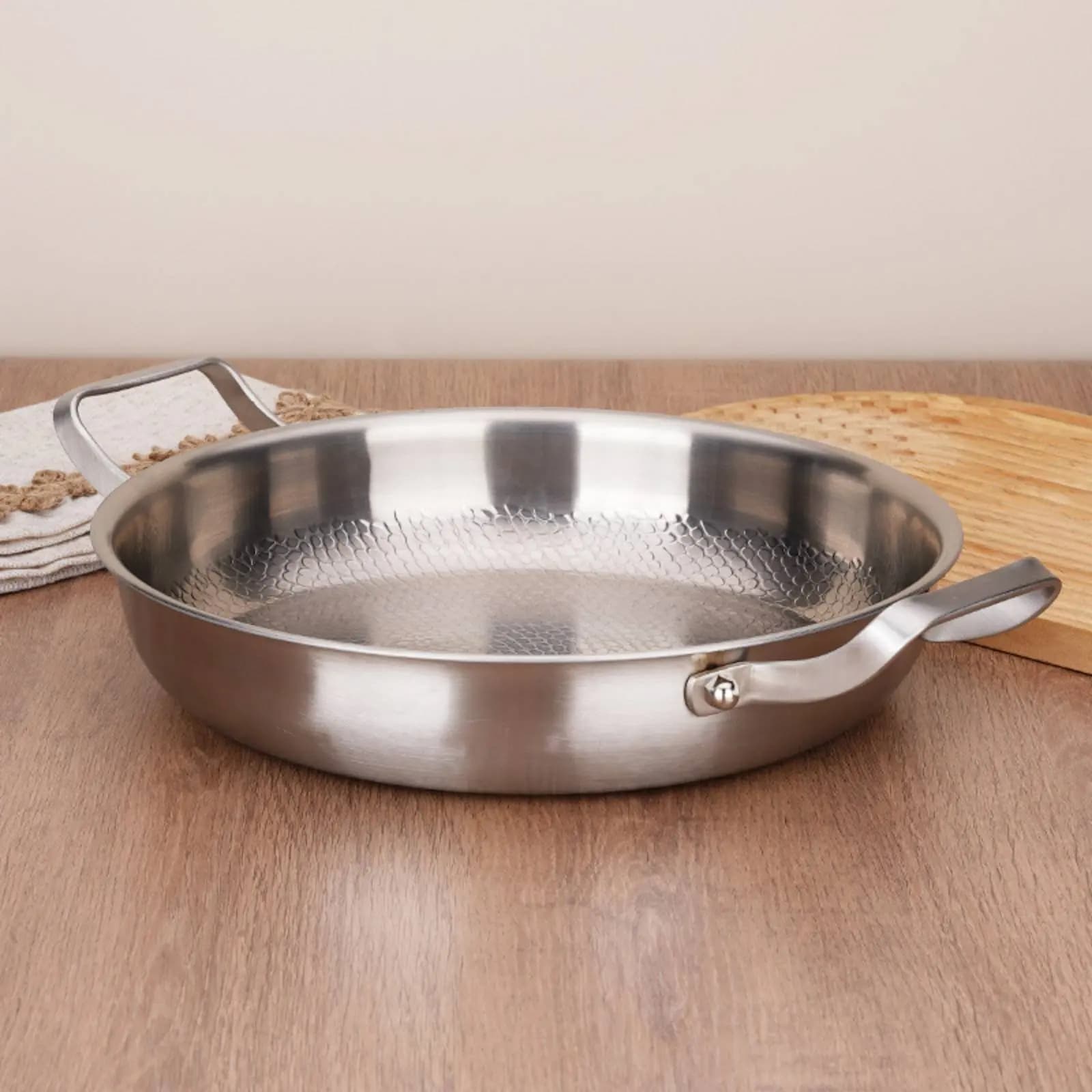 Padella in Metallo Martellato ad Alte Prestazioni, Antiaderente Senza Rivestimento, Lunga Durata, con Doppio Manico, Facile da Pulire, per Cottura Rapida