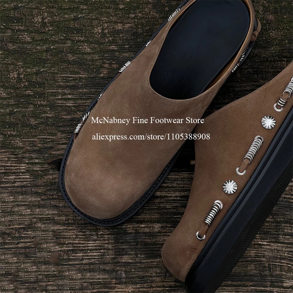 Scarpe Casual da Uomo in Pelle Scamosciata con Anello Metallico Intagliato, Mules Slip-on alla Moda per Uso Quotidiano e Street Style