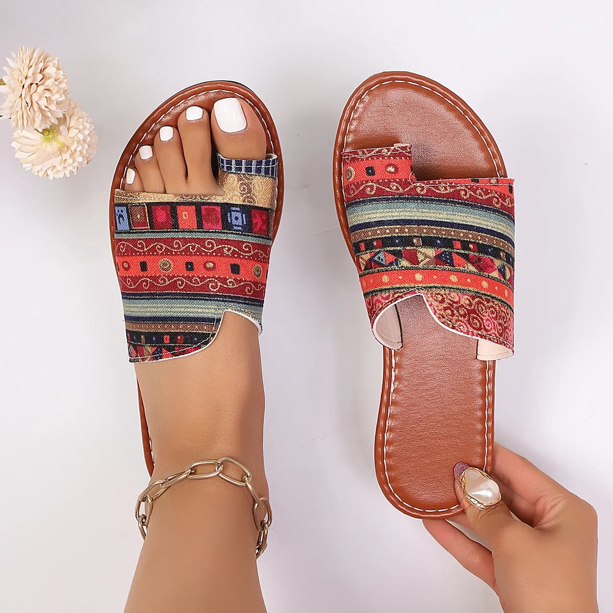 Trend Women Slippers Holiday Luxury Beach Sandals Fashion Trend Flip Flops Outdoor Flat Open Toe Shoes for Women Slides Women