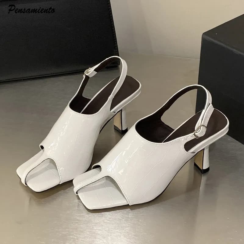 Sandali da donna in pelle verniciata stile streetwear estivo con punta quadrata, infradito alla moda, tacchi alti, scarpe slingback da ufficio.