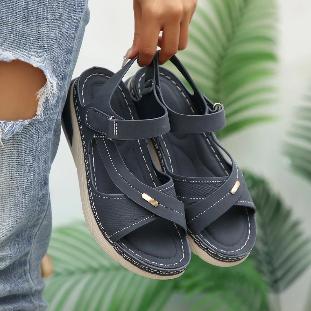 New Lightweight Simple Sandals Casual Sports Comfortable Thick Sole Velcro Stitching Large Size Women's Shoes Wedges in Summer