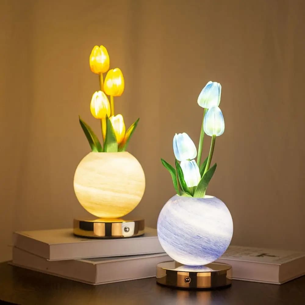 Lampada da Tavolo LED a Forma di Tulipano Ricaricabile USB, Dimmerabile al Tocco, Sorgente Luminosa LED, Fiore Artificiale con 3 Colori Cangianti