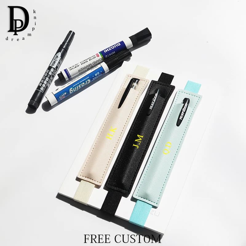 Astuccio per penna portatile con nome personalizzato con cinturino Borsa per penna in pelle Slot per penna capacitivo aziendale Regalo all'ingrosso per ufficio scolastico