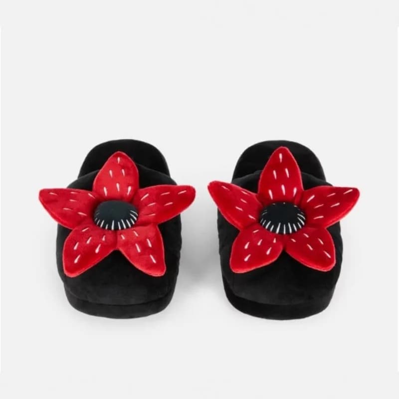 Doll slippers of plush